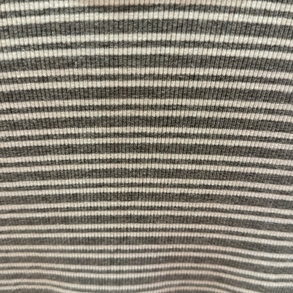Stripped grey and white turtleneck Eddie Bauer - Picture 2 of 5